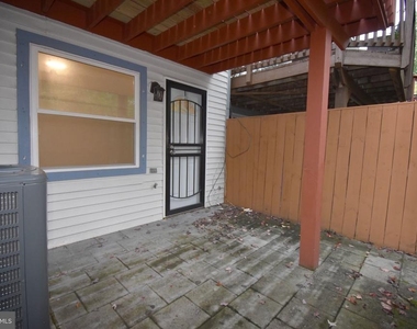 2839 Shepperton Terrace - Photo Thumbnail 29