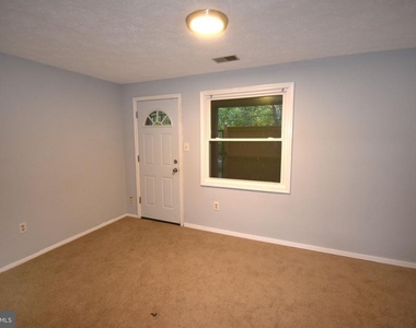 2839 Shepperton Terrace - Photo Thumbnail 24
