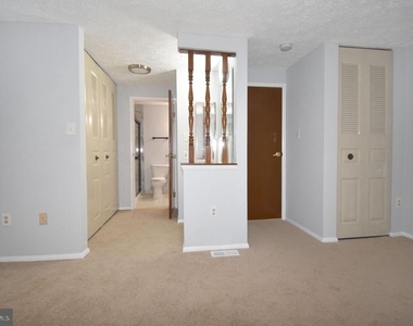 2839 Shepperton Terrace - Photo Thumbnail 18