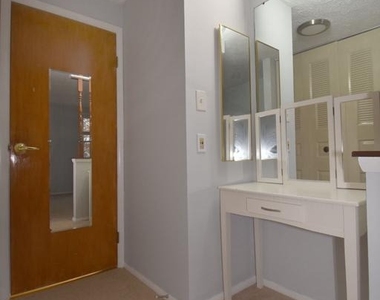 2839 Shepperton Terrace - Photo Thumbnail 19