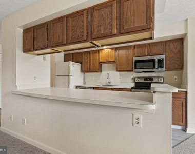 1710 Landmark Drive - Photo Thumbnail 17