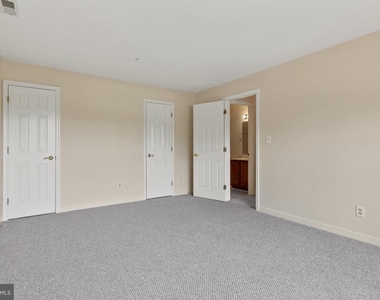 1710 Landmark Drive - Photo Thumbnail 26