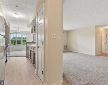 1710 Landmark Drive - Photo Thumbnail 1