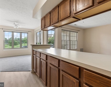 1710 Landmark Drive - Photo Thumbnail 5