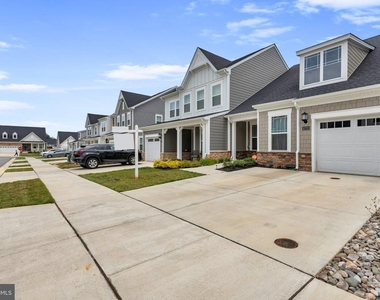 10722 Great Lakes Place - Photo Thumbnail 18