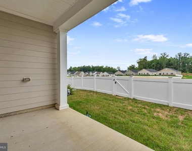 10722 Great Lakes Place - Photo Thumbnail 15