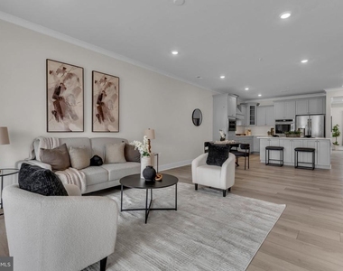 10722 Great Lakes Place - Photo Thumbnail 5