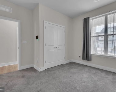 10722 Great Lakes Place - Photo Thumbnail 11