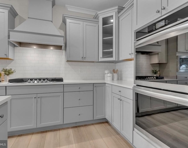 10722 Great Lakes Place - Photo Thumbnail 3