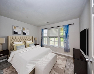 320 Marasco Court - Photo Thumbnail 6