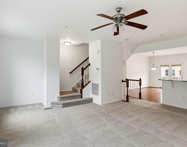 9448 Paragon Court - Photo Thumbnail 17