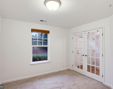 9448 Paragon Court - Photo Thumbnail 5