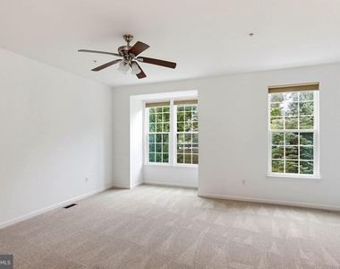 9448 Paragon Court - Photo Thumbnail 15