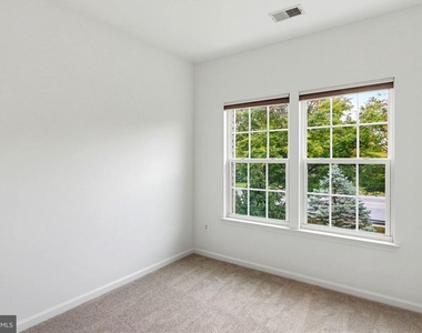 9448 Paragon Court - Photo Thumbnail 22