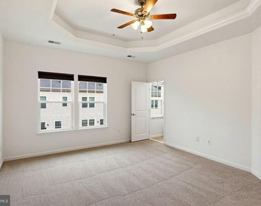 9448 Paragon Court - Photo Thumbnail 18