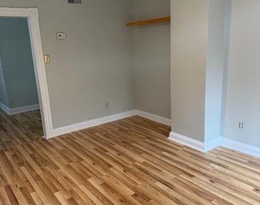 914 Light Street - Photo Thumbnail 3