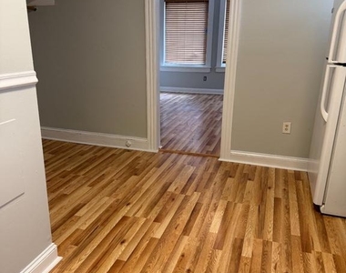 914 Light Street - Photo Thumbnail 7