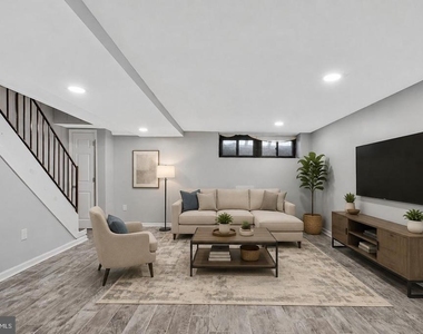 5169 Frederick Avenue - Photo Thumbnail 9