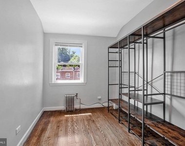 5169 Frederick Avenue - Photo Thumbnail 7