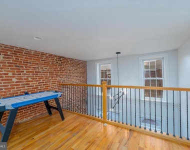 2729 Hudson Street - Photo Thumbnail 33