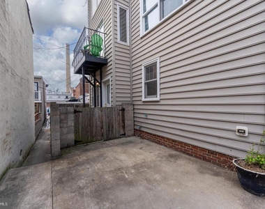 2729 Hudson Street - Photo Thumbnail 17