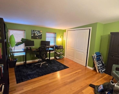 3004 Elliott Street - Photo Thumbnail 13