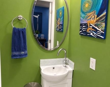3004 Elliott Street - Photo Thumbnail 7