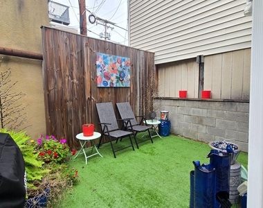 3004 Elliott Street - Photo Thumbnail 18