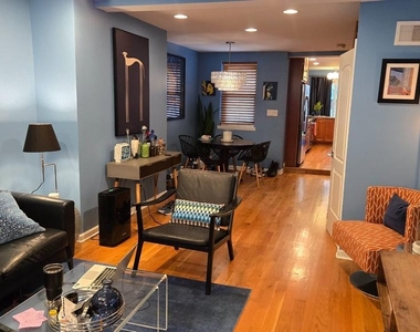 3004 Elliott Street - Photo Thumbnail 3