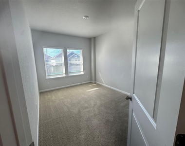 3000 Chisholm Trail Rd - Photo Thumbnail 18