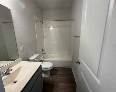 3000 Chisholm Trail Rd - Photo Thumbnail 23