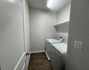 3000 Chisholm Trail Rd - Photo Thumbnail 15