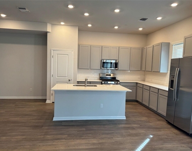 3000 Chisholm Trail Rd - Photo Thumbnail 1