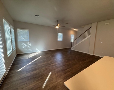 3000 Chisholm Trail Rd - Photo Thumbnail 7