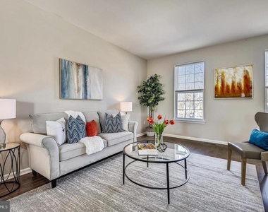 903 Dorchester Cove Road - Photo Thumbnail 12