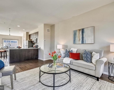 903 Dorchester Cove Road - Photo Thumbnail 10