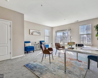 903 Dorchester Cove Road - Photo Thumbnail 3