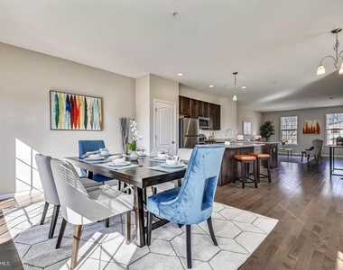 903 Dorchester Cove Road - Photo Thumbnail 15