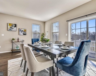 903 Dorchester Cove Road - Photo Thumbnail 14