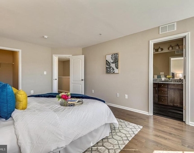 903 Dorchester Cove Road - Photo Thumbnail 28