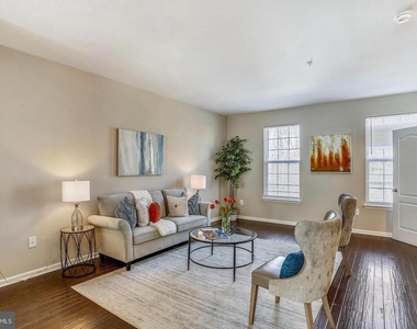 933 Dorchester Cove Road - Photo Thumbnail 17