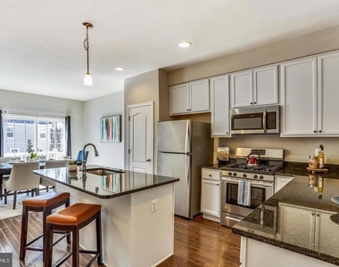 933 Dorchester Cove Road - Photo Thumbnail 7