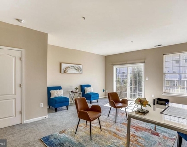 933 Dorchester Cove Road - Photo Thumbnail 2