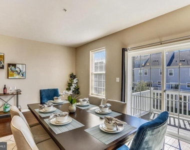 933 Dorchester Cove Road - Photo Thumbnail 12