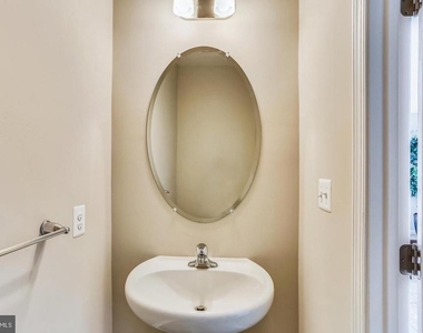 933 Dorchester Cove Road - Photo Thumbnail 5