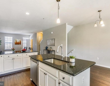 933 Dorchester Cove Road - Photo Thumbnail 8