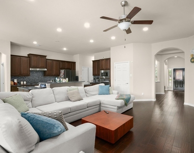 2855 Saint Paul Rivera - Photo Thumbnail 5
