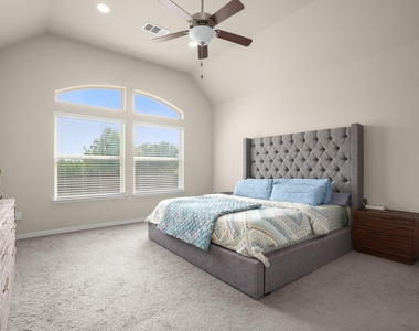 2855 Saint Paul Rivera - Photo Thumbnail 12