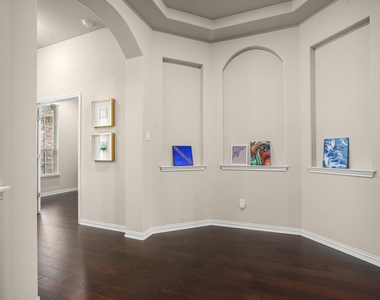 2855 Saint Paul Rivera - Photo Thumbnail 3