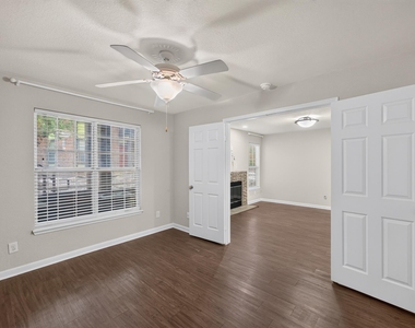 7685 Northcross Dr - Photo Thumbnail 13